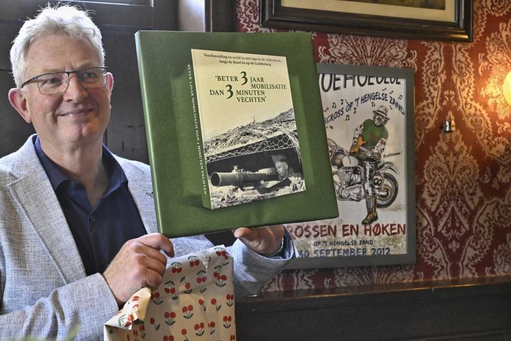 11-4-2025-Boek-presentatie-beter-3-jaar-mobilisatie-als-3-minuten-oorlog-18.jpg