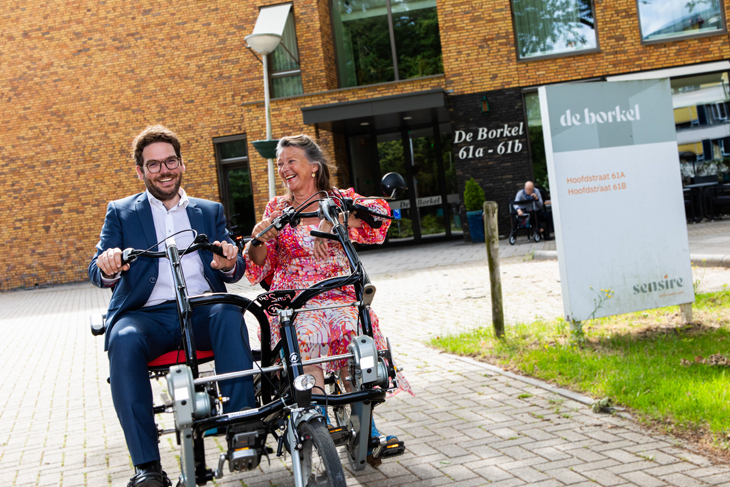 Foto-Rick-de-Visser-Foticoon-Burgemeester-op-Duofiets