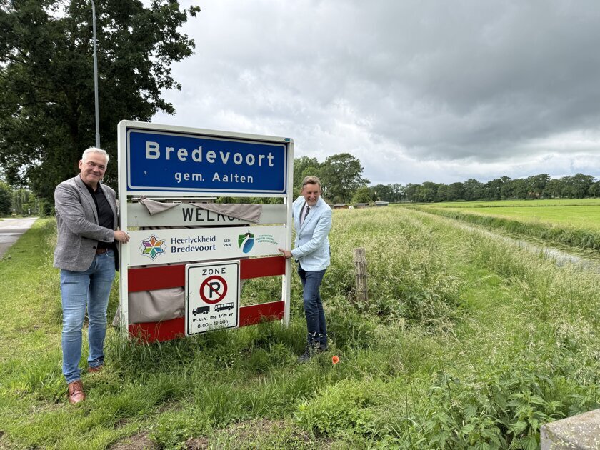 Bredevoort verwelkomt Vestingsteden met bord en opent historische belevingsroute 'Bredevoort Beleger