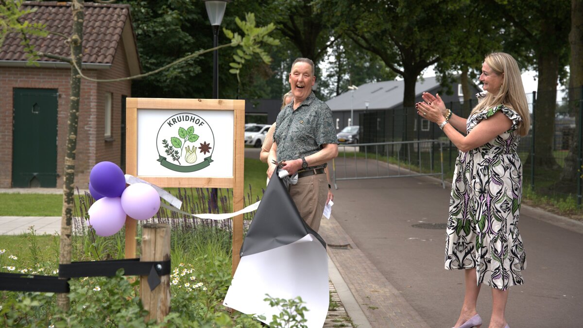 Persbericht_bouw_onthulling bord (002)