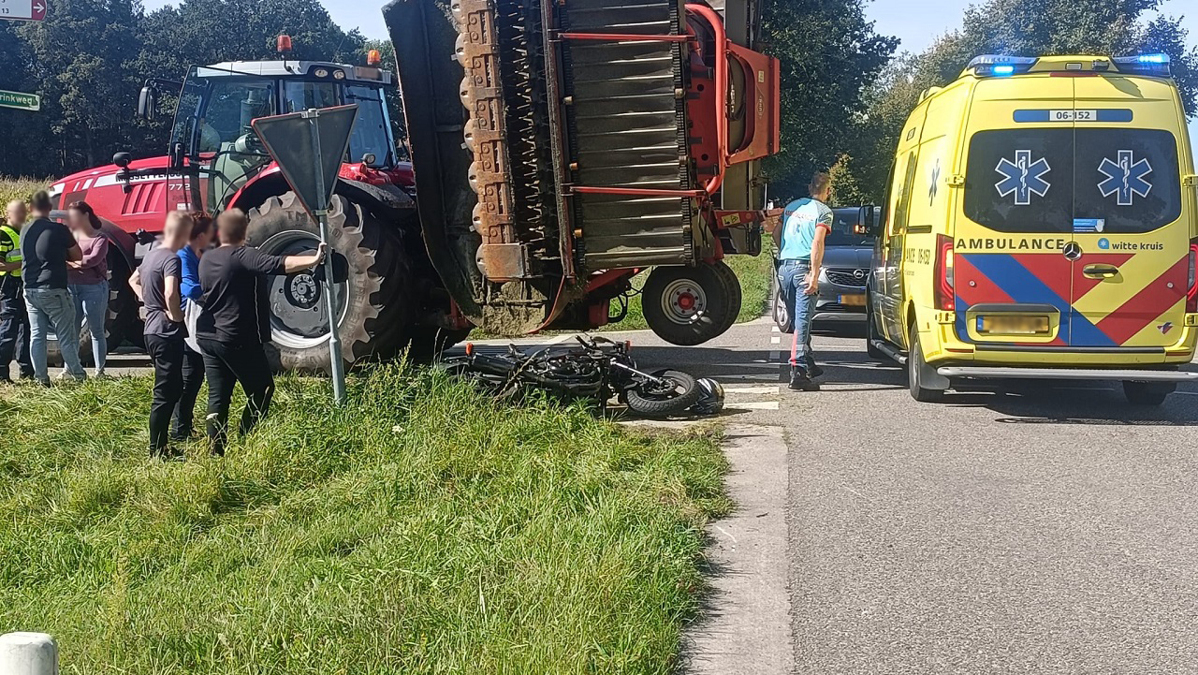 20230924-ongeval-tussen-trekker-en-motorrijder-in-zelhem