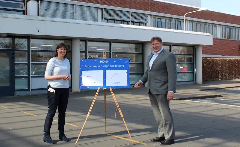 Chipsoft-ondertekening-Inge-rtv-slingeland