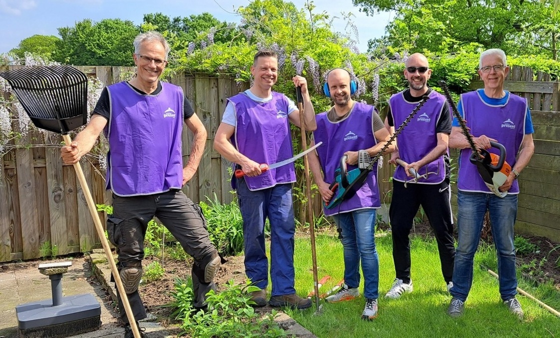 Medewerkers-Misset-vrijwillig-in-actie-via-Present-Bronckhorst