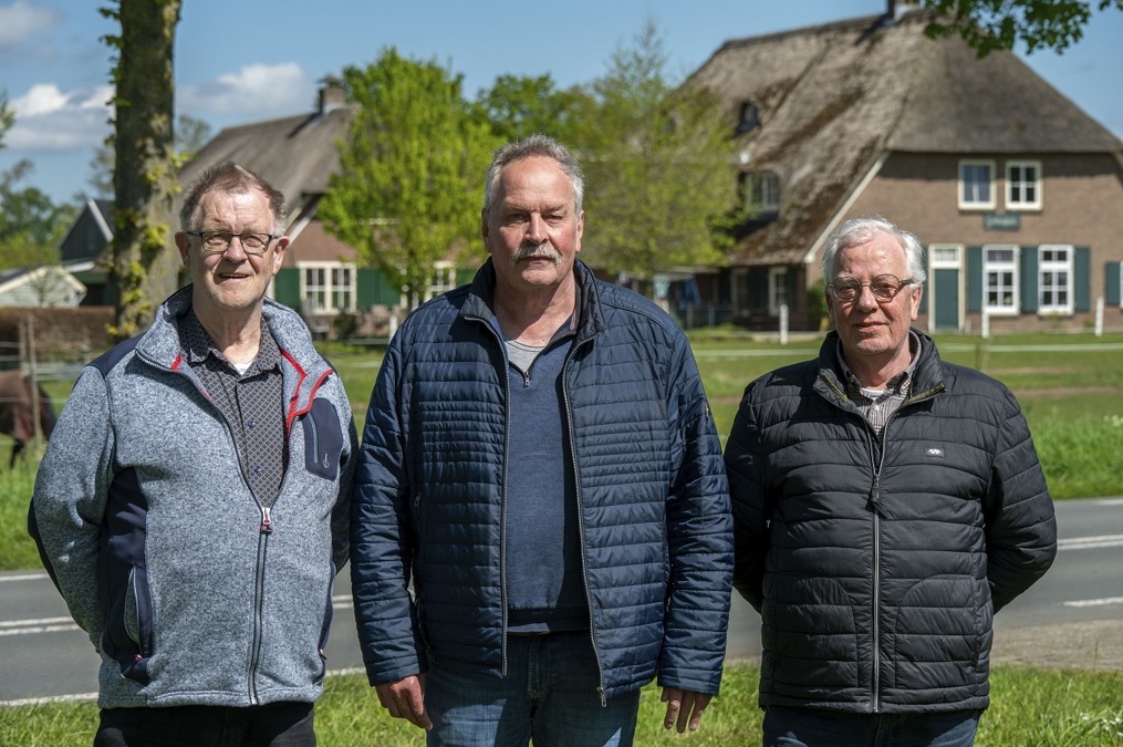 ED470-de-3-initiatiefnemers-Jan-Wolsink-Bert-Schieven-en-Gerrie-Evers-foto-arno-wolsink