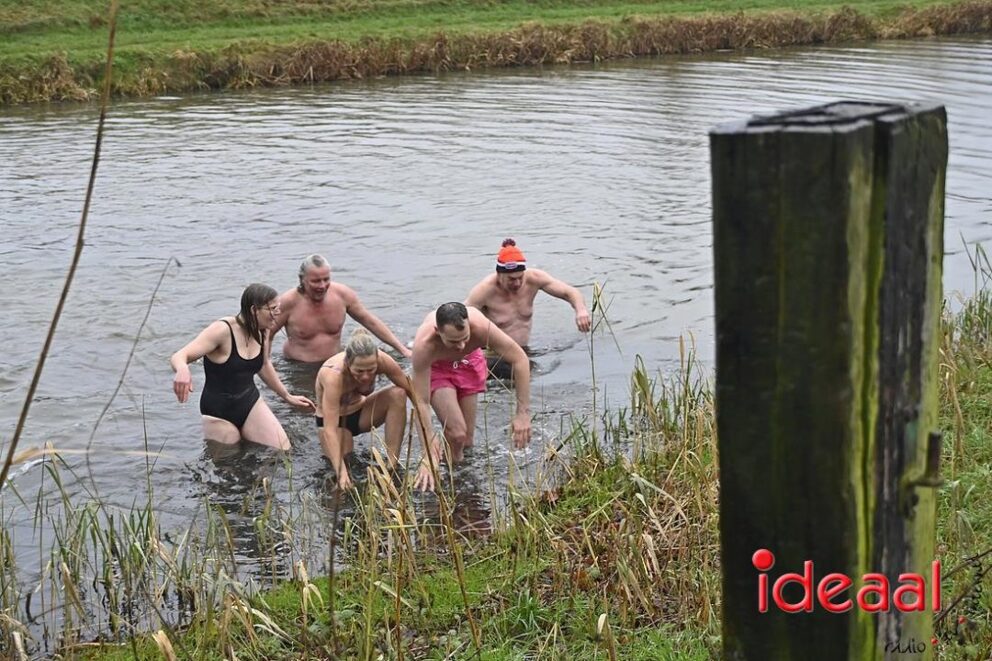 JB-nieuwjaarsduik-2026-01-01-024