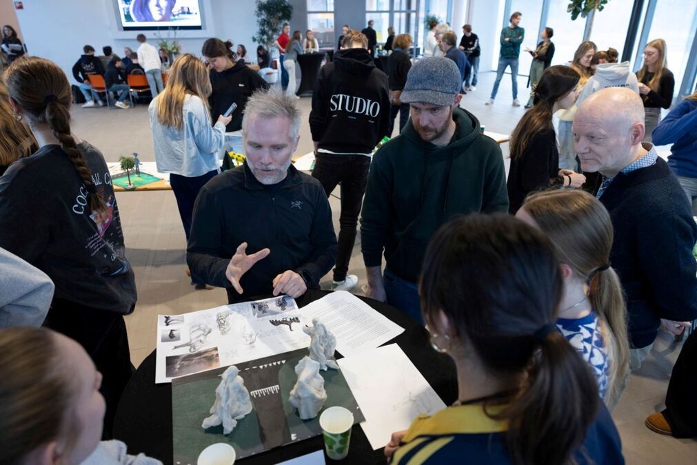 foto-bij-persbericht-expo1-PVG-20250206-13Staring_college_2048ps_sRGB-002
