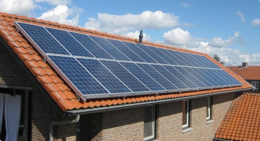 dak-met-zonnepanelen-rtv-ideaal.jpg
