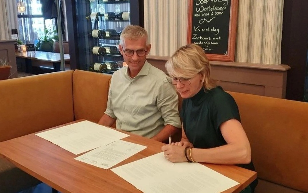 Ondertekening20Hofleverancier20Wissink1